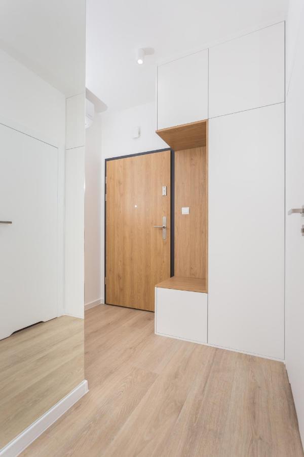 City Of The Kings - Smile Apartment Краков Экстерьер фото